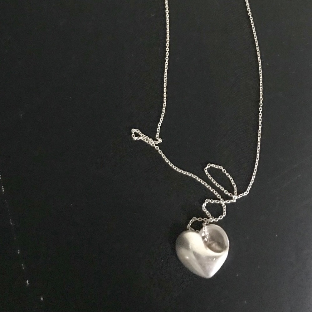 SOLD SALE🎉Tiffany heart necklace - Picture 1 of 5